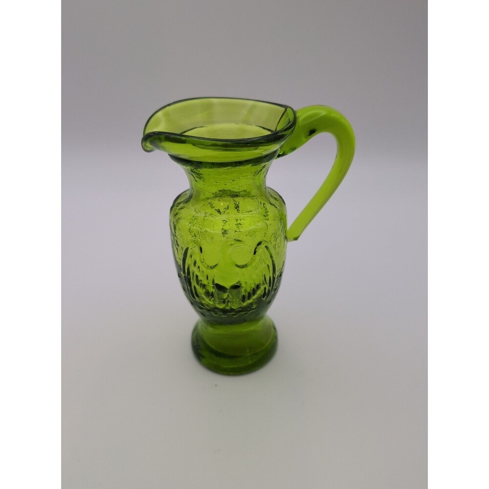 VINTAGE GREEN KANAWHA HAND BLOWN GLASS MINIATURE 4" PITCHER EAGLE & STARS DESIGN